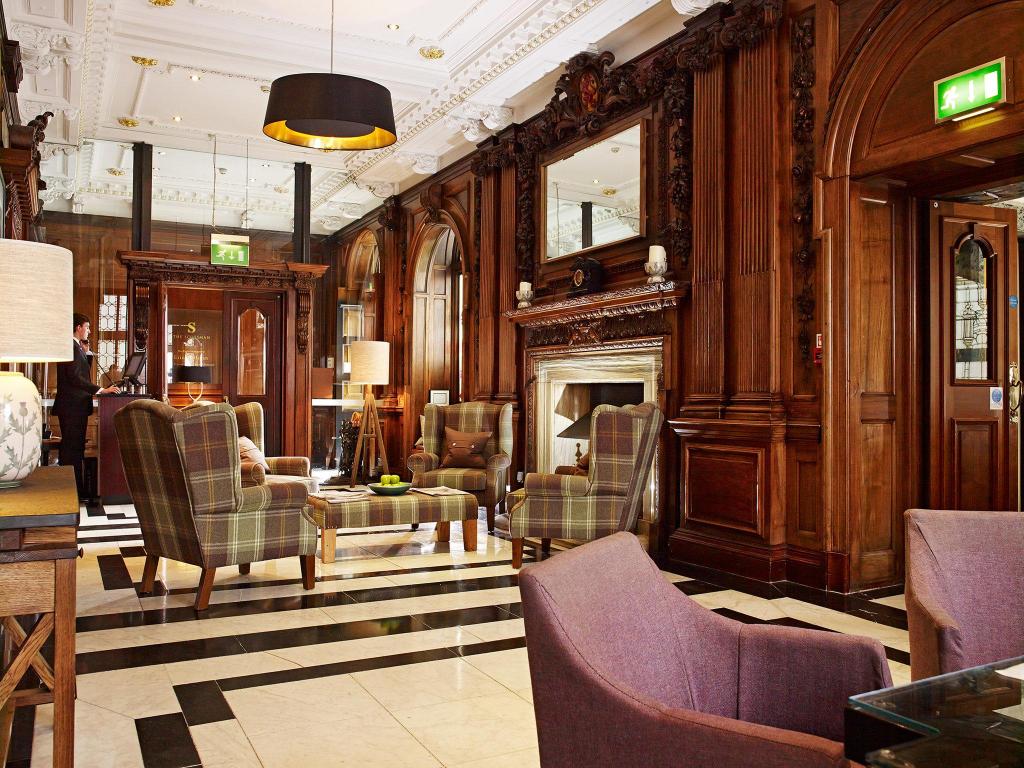 Edinburgh Hotel Comparison: Restful Retreats for Ultimate Comfort