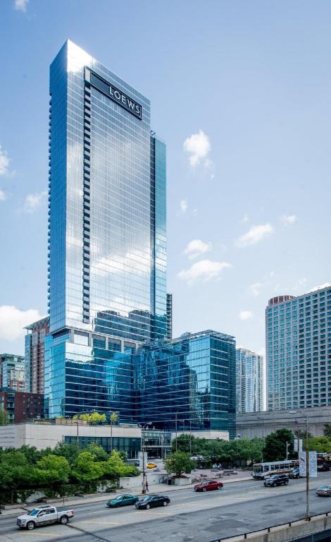 Chicago’s Quiet Corners: A Guide to Restful Stays on the Magnificent Mile